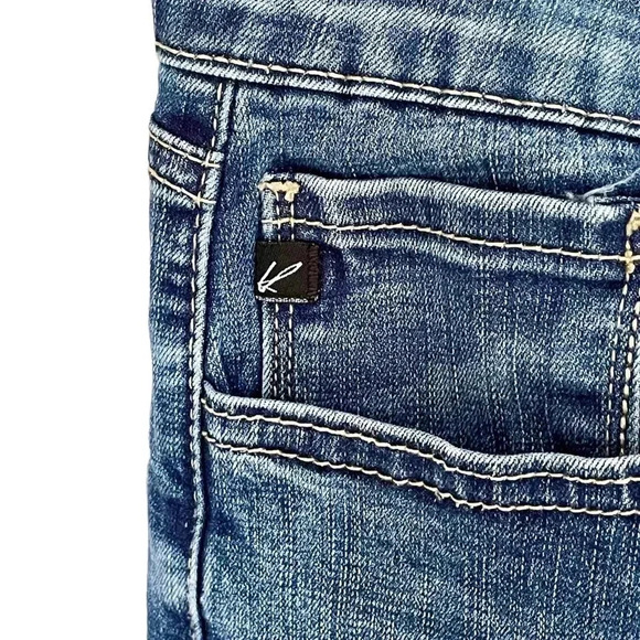 KanCan Skinny Mid Rise Medium Wash Buckle Stretch Soft Denim Women Jeans Size 13 - Picture 5 of 8
